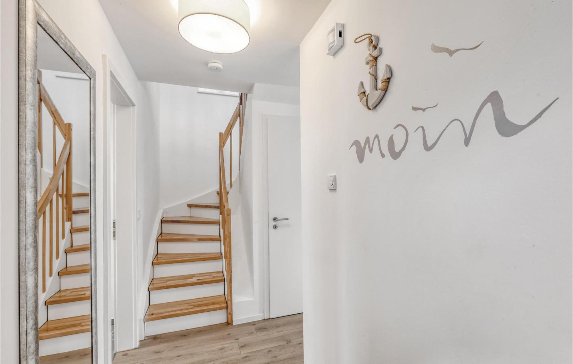 Amazing Home In Tossens With Wifi 외부 사진