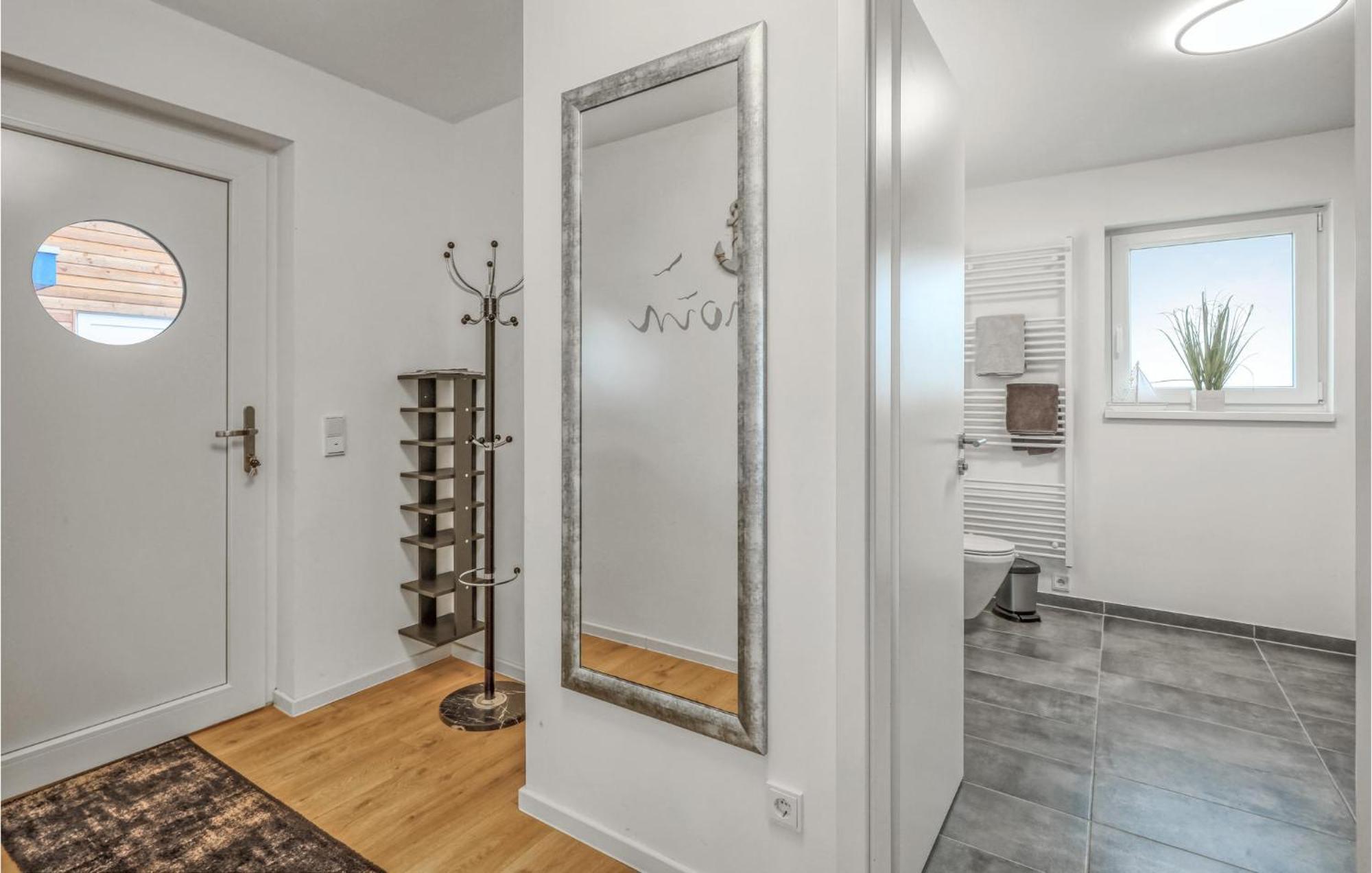 Amazing Home In Tossens With Wifi 외부 사진